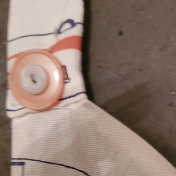 Apron - Picture 2 of 3